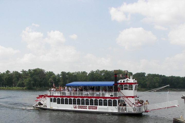 mississippi river boat cruise